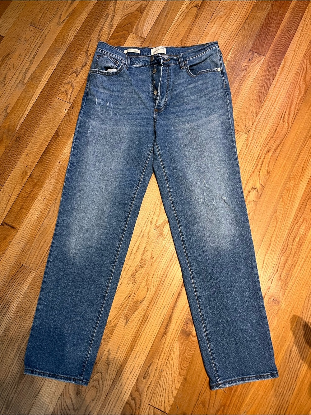 Universal Thread Women's Boyfriend Jeans in Medium Blue Wash